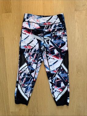 Zella Women's Capri Leggings - Blue, Black & Pink Abstract